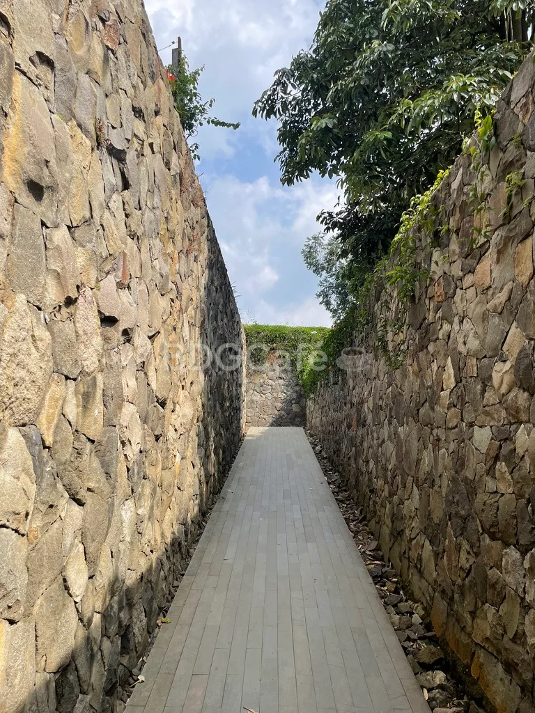 Pintu masuk