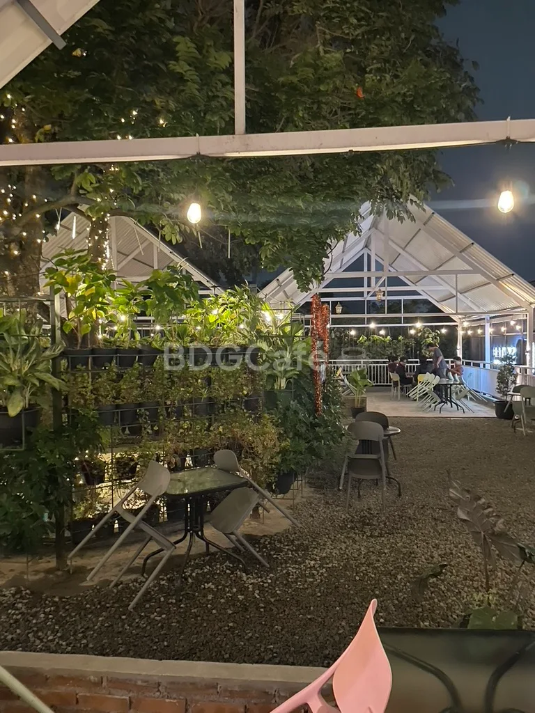 Foto SKY TREE Coffee & Eatery